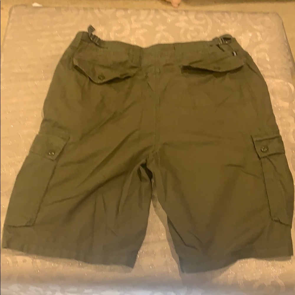 Shorts - Picture 2 of 3